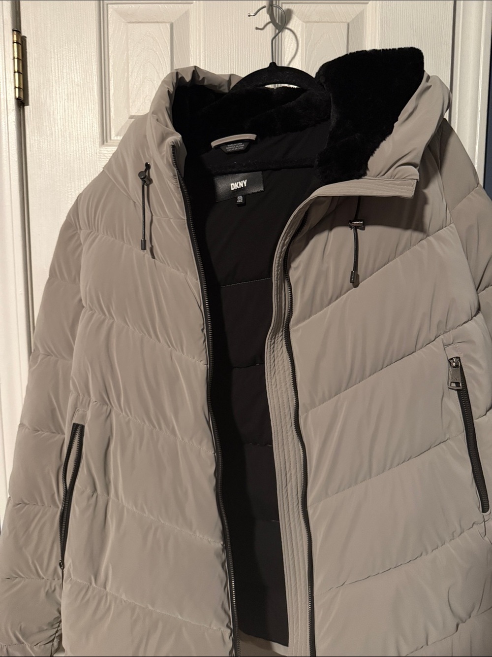 DKNY Women’s Grey/Black Hooded Puffer Jacket